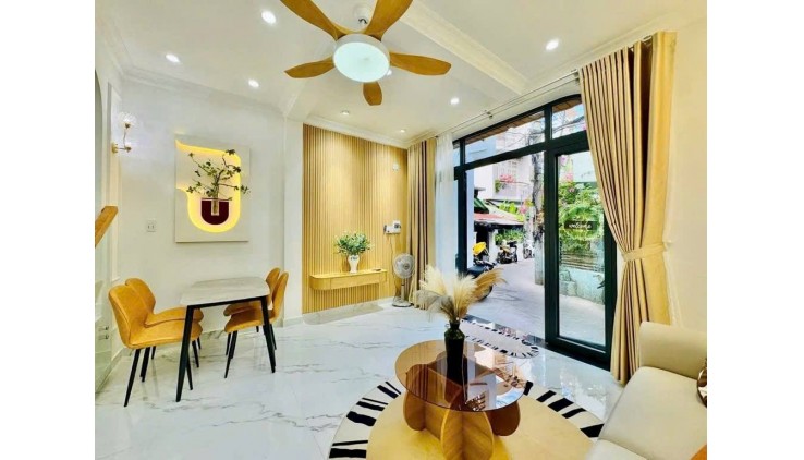 Bán Nhà Xô Viết Nghệ Tĩnh 30m2 Giáp Hàng Xanh, Q1 Nhỉnh 4 Tỉ
